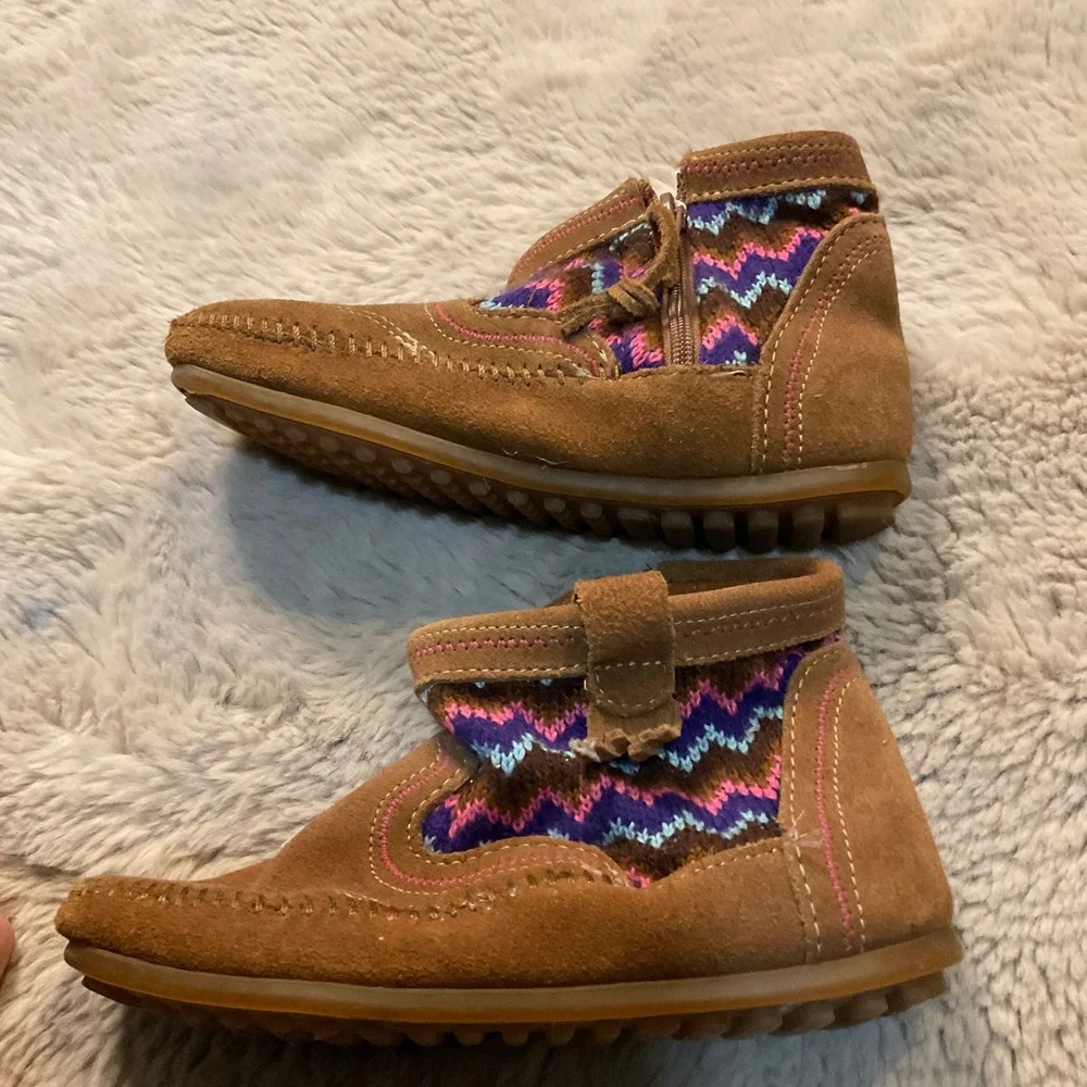Minnetonka Aspen Size 1 Bootie Leather Kids Ankle Brown‎ Suede Kids